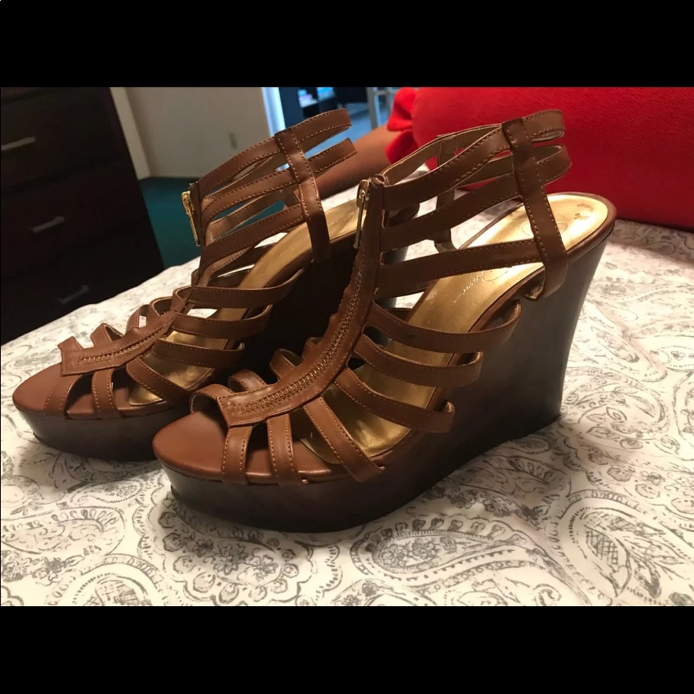 Brown Pumps